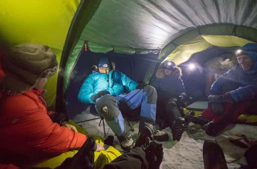 Henk-Jan geel in de tent