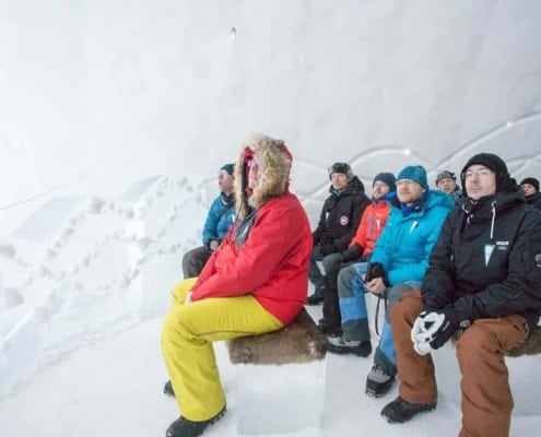 De kapel in het IJshotel Jukkasjarvi De kapel in het IJshotel Jukkasjarvi