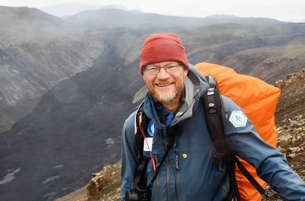 Arctic Adventure op IJsland 12 THE FLOOR IS LAVA TREKKING