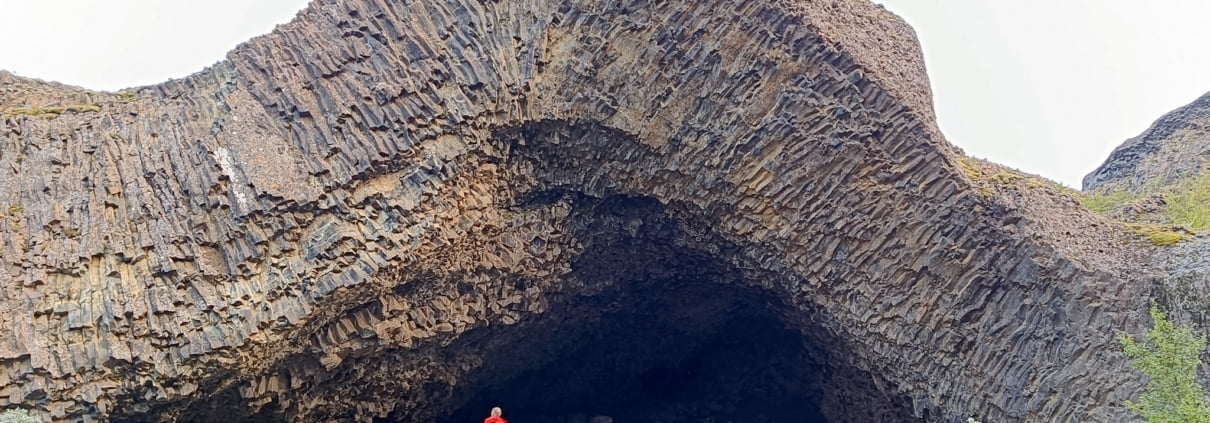 Nancy van der Hoek over de Force of Nature Trekking in IJsland 1 Lava grot in Noord IJSland