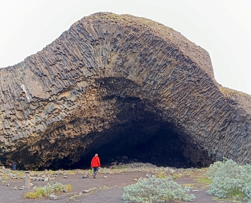 Lava grot in Noord IJSland