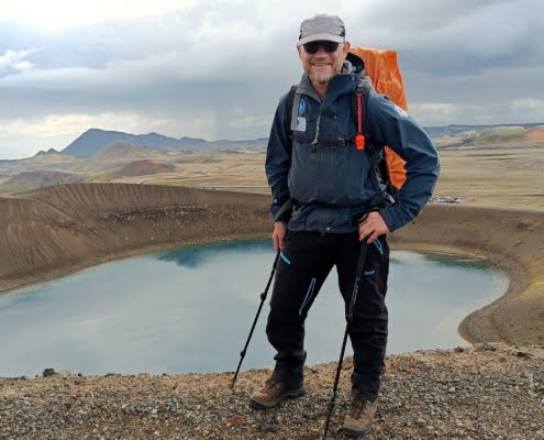Henk-Jan Geel bovenop de Krafla vulkaan in IJsland